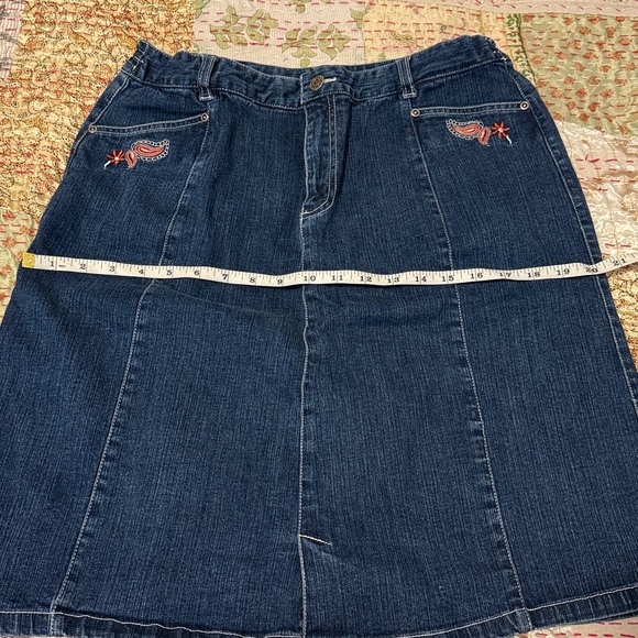 Vintage Denim Embroidered Women's Skirt - Picture 9 of 10